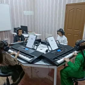 Pianino öwredýäs пианино piano