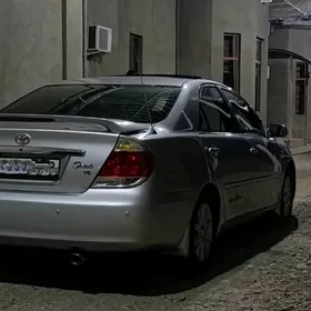 Toyota Camry 2004