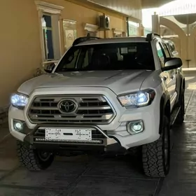 Toyota Tacoma 2019