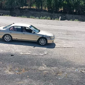 Nissan Cefiro 1999