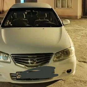 Nissan Sunny 2009