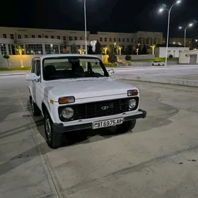 Lada Niva 2010