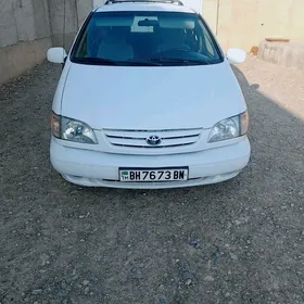 Toyota Sienna 2000