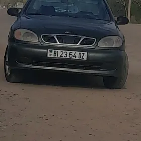 Daewoo Lanos 1999