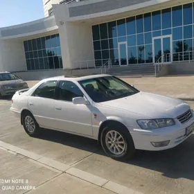 Toyota Camry 2000