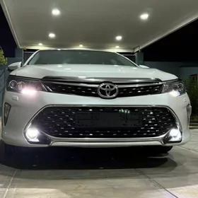 Toyota Camry 2018