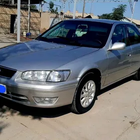 Toyota Camry 2000