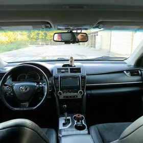 Toyota Camry 2013
