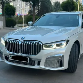 BMW 740 2011