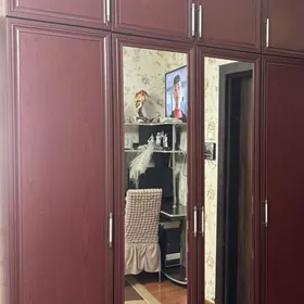 Шифоньер