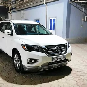 Nissan Pathfinder 2020