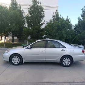 Toyota Camry 2005