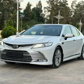 Toyota Camry 2023