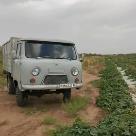UAZ 452 1992