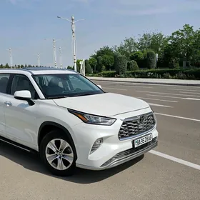 Toyota Highlander 2020