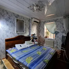 Satlyk 1 etaj 3 kom jaý