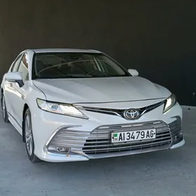 Toyota Camry 2022