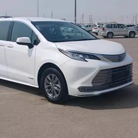 Toyota Sienna 2021