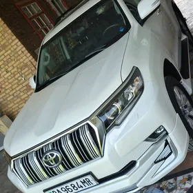 Toyota Land Cruiser Prado 2023