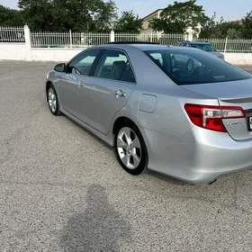 Toyota Camry 2014