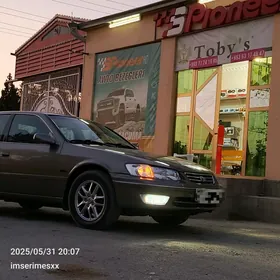 Toyota Camry 2000
