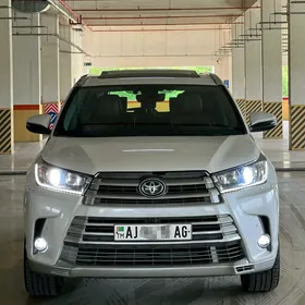 Toyota Highlander 2019