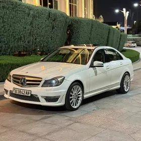 Mercedes-Benz C350 2010