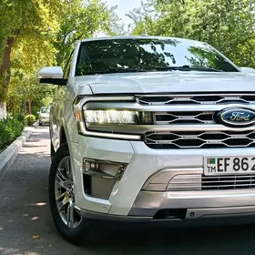 Ford Expedition 2022