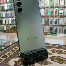 Samsung S23