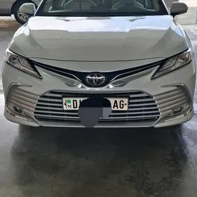 Toyota Camry 2022
