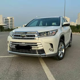 Toyota Highlander 2019