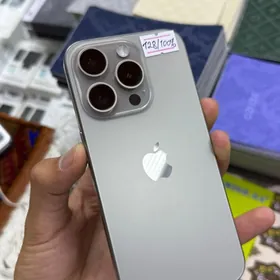 iPhone 15 pro 128g.