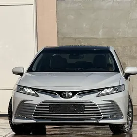 Toyota Camry 2023