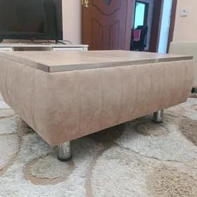 Журнальный столик