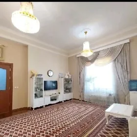 Подвойская 2эт 4 ком 165м²