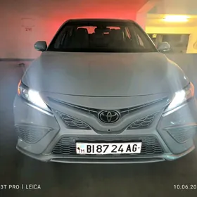 Toyota Camry 2022