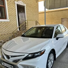 Toyota Camry 2022