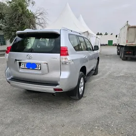 Toyota Land Cruiser Prado 2012