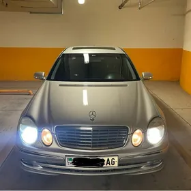 Mercedes-Benz E320 2005