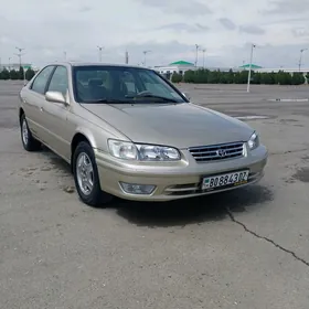 Toyota Camry 1999