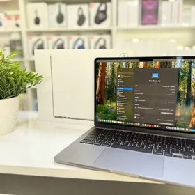 MacBook Air M2 16/256GB