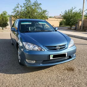 Toyota Camry 2004