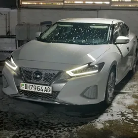 Nissan Maxima 2021