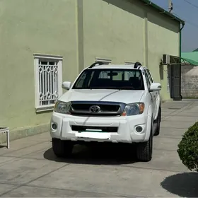 Toyota Hilux 2011