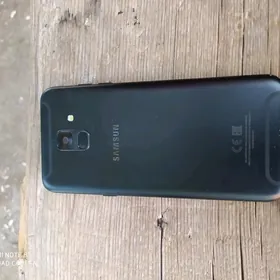 Самсунг А6