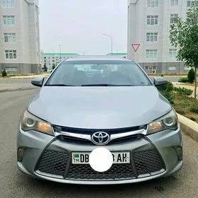 Toyota Camry 2015