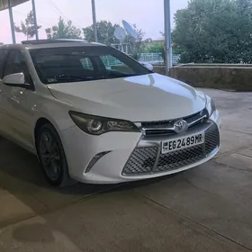 Toyota Camry 2016