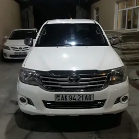 Toyota Hilux 2012