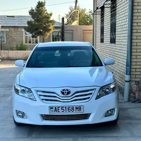 Toyota Camry 2010