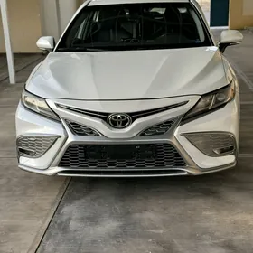 Toyota Camry 2022